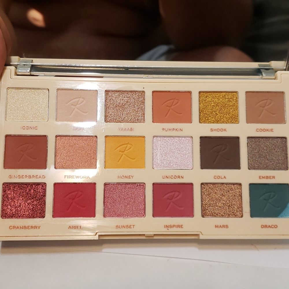 Pallet - Picture 6 of 7